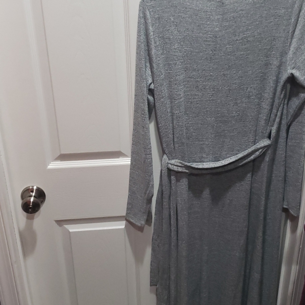 GAP - Picture 5 of 6